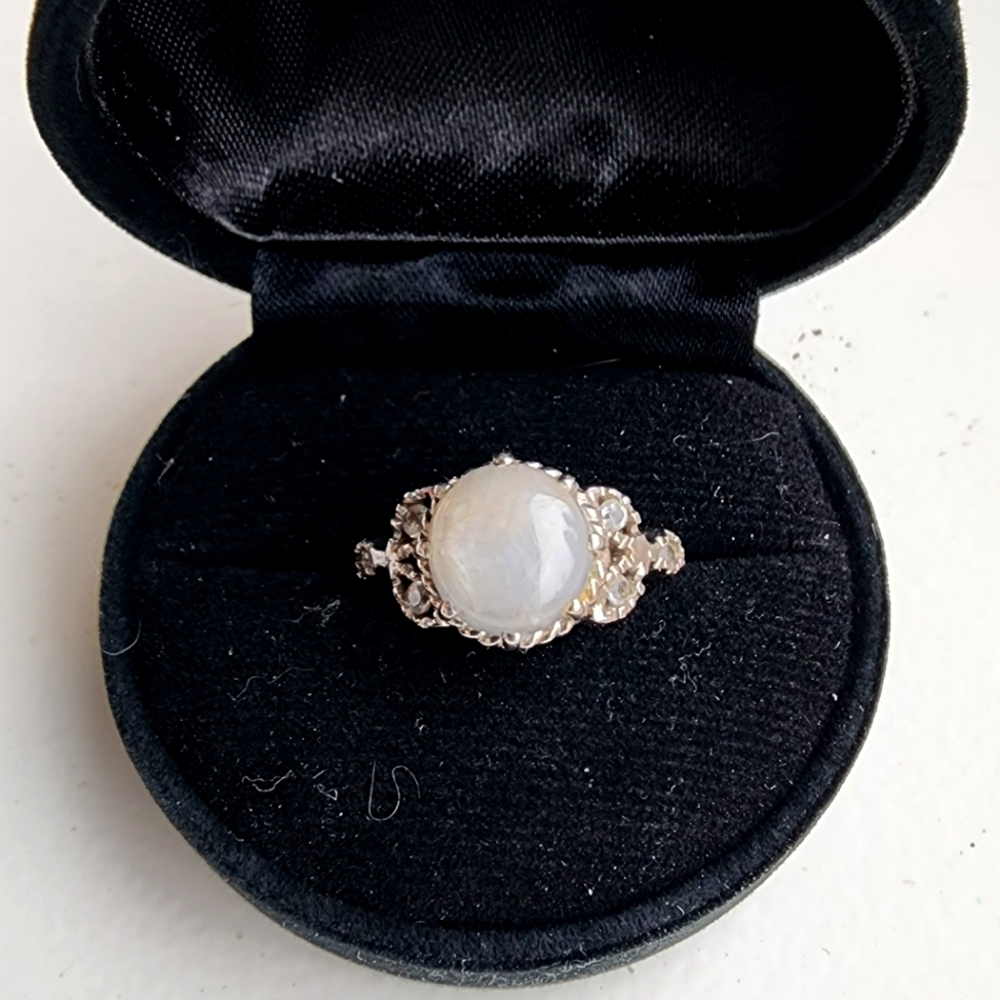 Natural Star Blue Sapphire and small White Sapphire ( untreated) ring